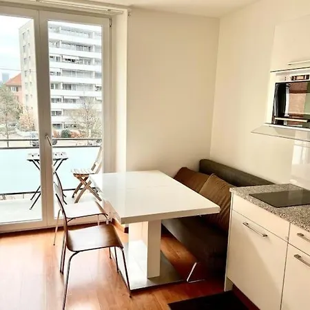 2 Flats With Balcony In Center Hilda - Self Checkin Appartamento Zurigo